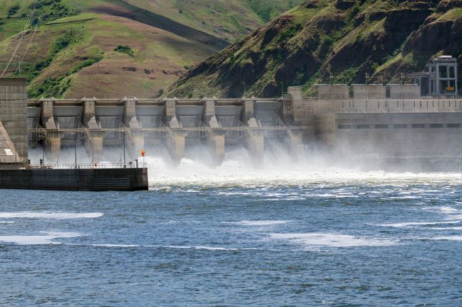 Big Snake River dam_cr Adobe Stock_E.jpg