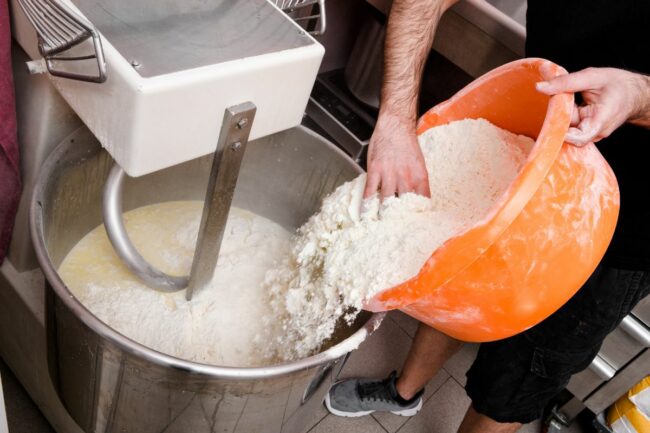 flour dough_©PHOTOLOGY1971 - STOCK-ADOBE.COM_e.jpg