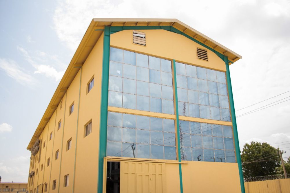 Buhler_Flour Mills of Nigeria_Olam_Grain Processing Innovation Center_Nigeria_©BUHLER_e.jpg